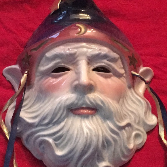 Vintage 1989 wizard face mask ceramic wall hanging